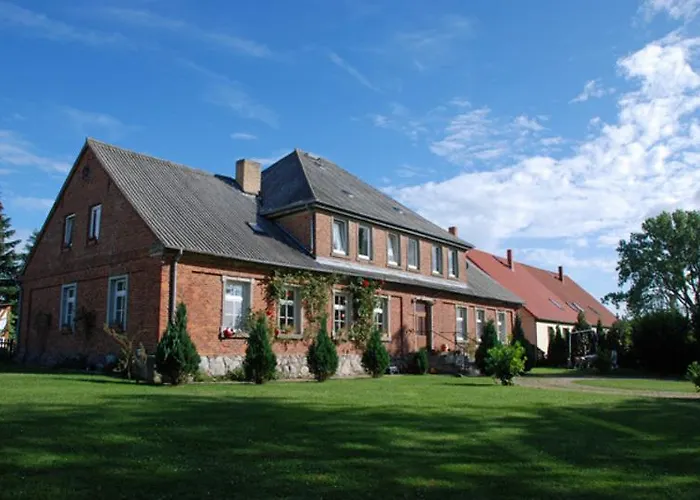 Ferienwohnungen Im Gutshaus Gnies